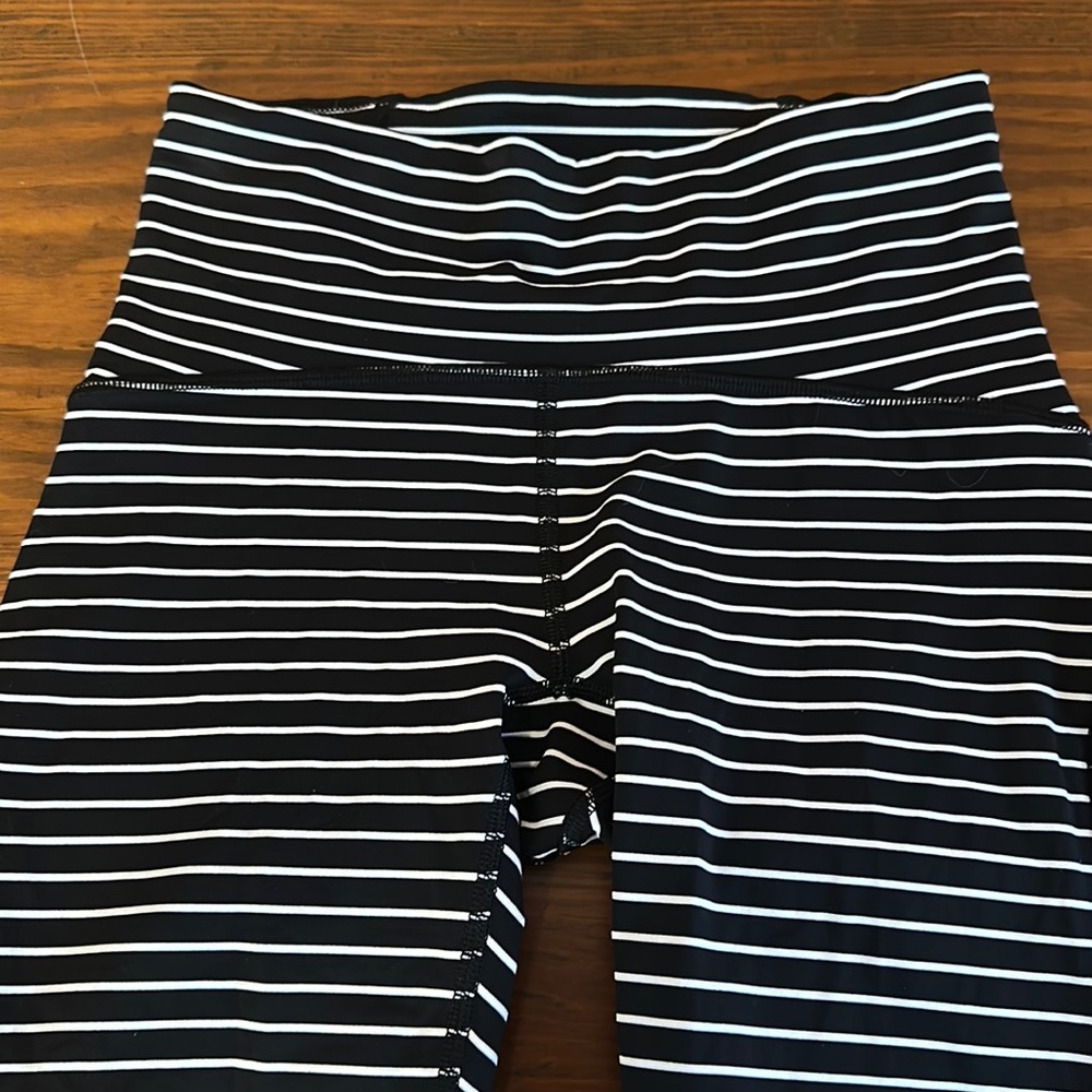 Train Times 7/8 Pant Tight Black White Stripes 4
